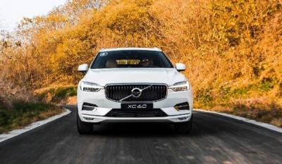 沃尔沃xc60一箱油跑多少公里 沃尔沃xc60油箱容积多大（油箱容积70L）